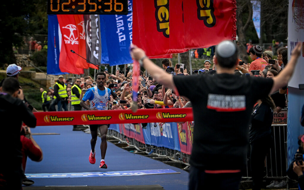 Malcom Jamber winning marathon in Jerusalem 2024