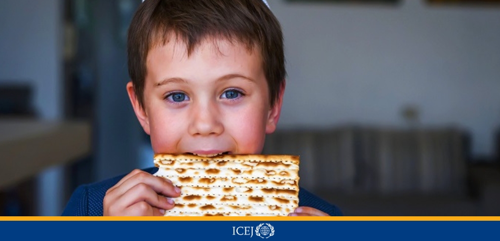Jewish boy during passover