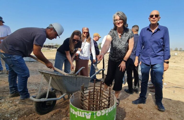 Nicole Yoder ICEJ helping rebuild Kibbutz Be'eri