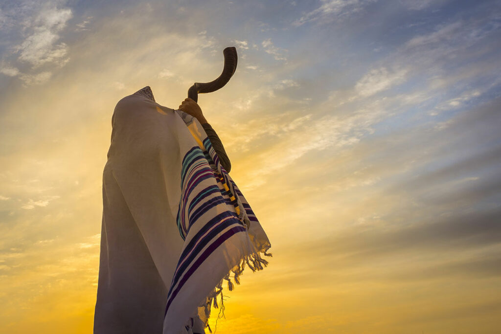 blowing the shofar for Rosh Hashanah