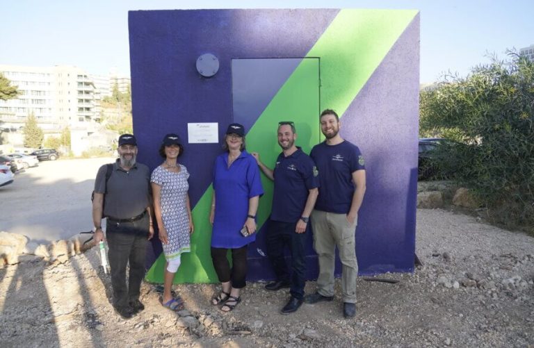 ICEJ donates bomb shelter for Jerusalem’s first civilian medevac helipad